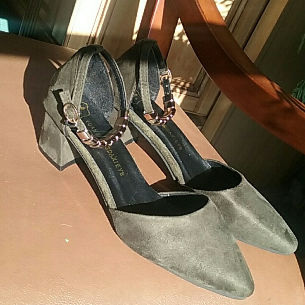 🆕 Suede Heeled Sandals